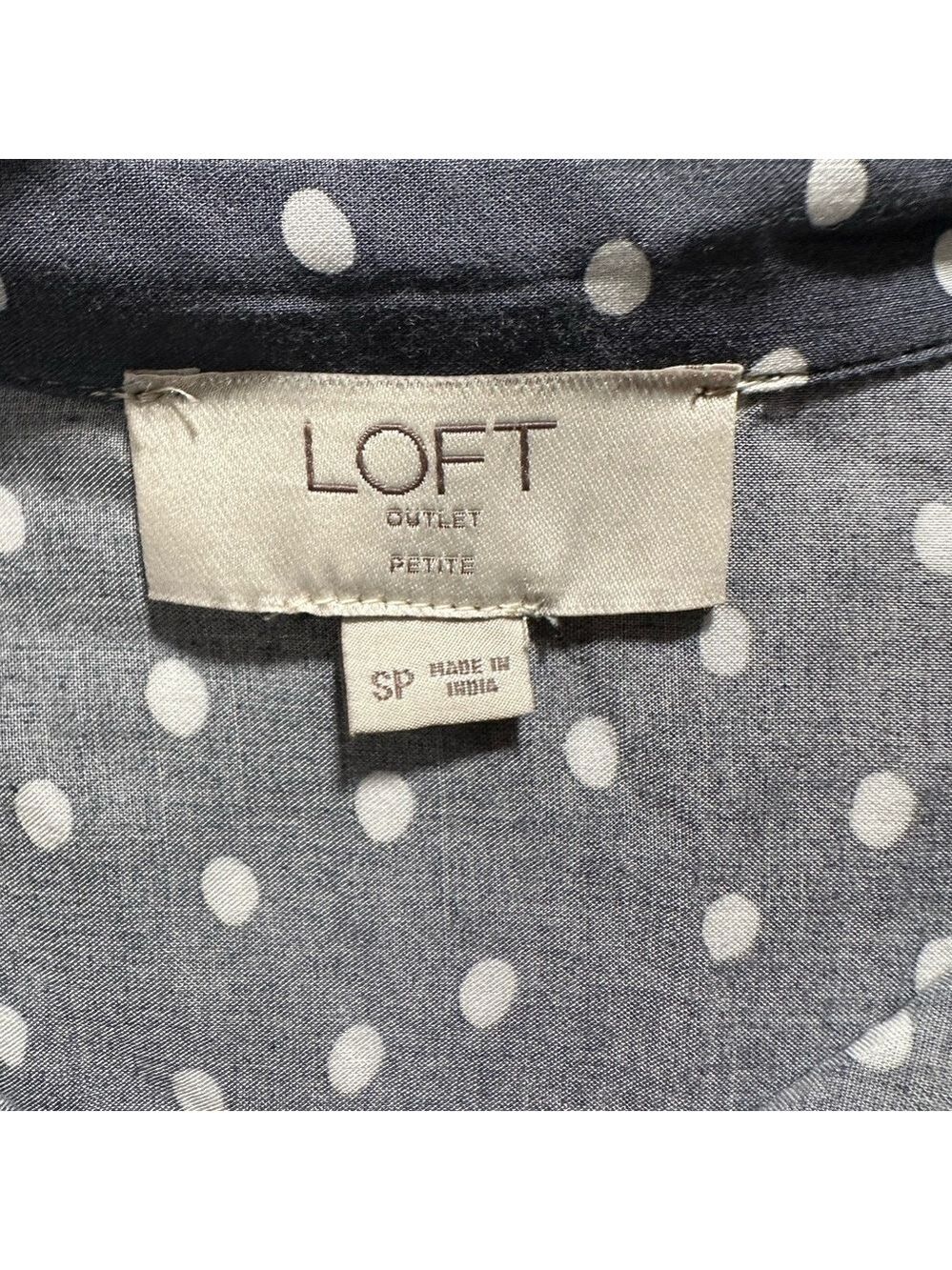 LOFT Women’s Black Polka Dot Long Sleeve Button Down Shirt Size SP - Picture 2 of 3